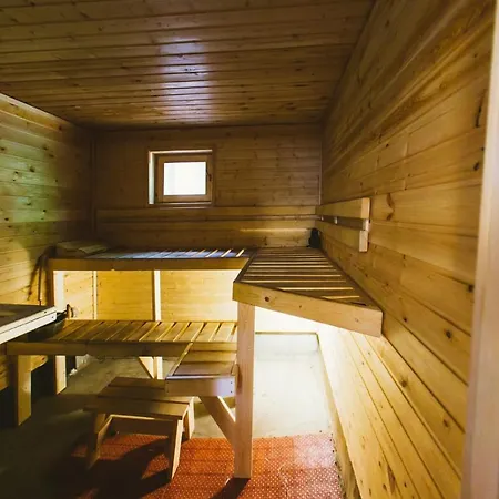 Hotel apartamentowy Yh *